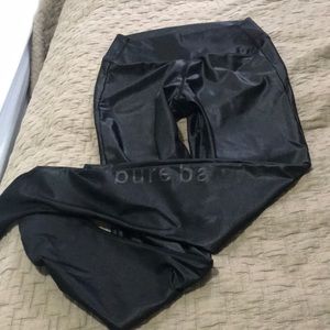 High waist leggings shiny black w/ cinched calfs